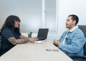 persona trans en consulta medica de anticoncepción