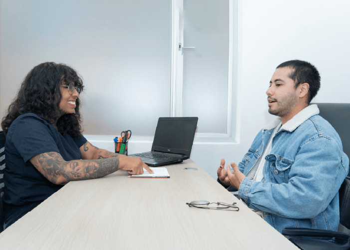 persona trans en consulta medica de anticoncepción